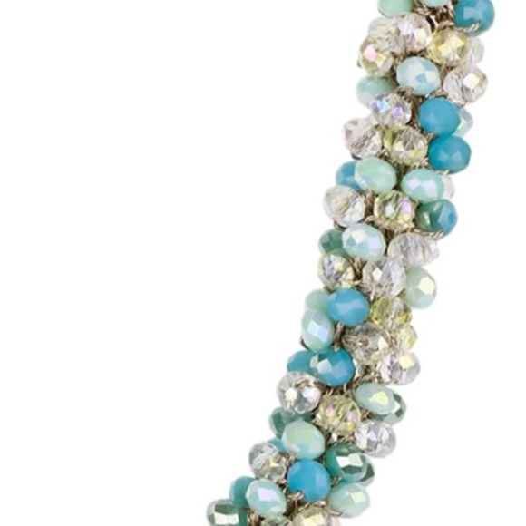 Saachi - Hand-Crocheted Glass Beaded Necklace - Picture 4 of 6